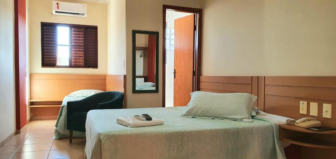 Colorado Plaza Hotel Rio Verde Kültér fotó